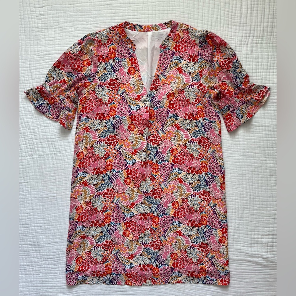 Pink floral dress -Size Medium -Flutter sleeve -Lined